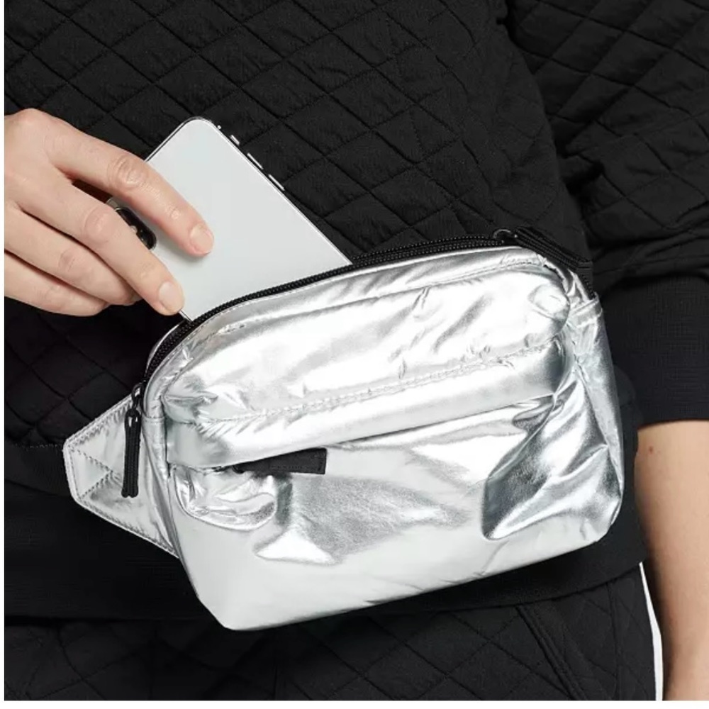 DSG X TWITCH+ALLISON|Women's Essentials Waist Pack|color chrome|cross body|NWT‍